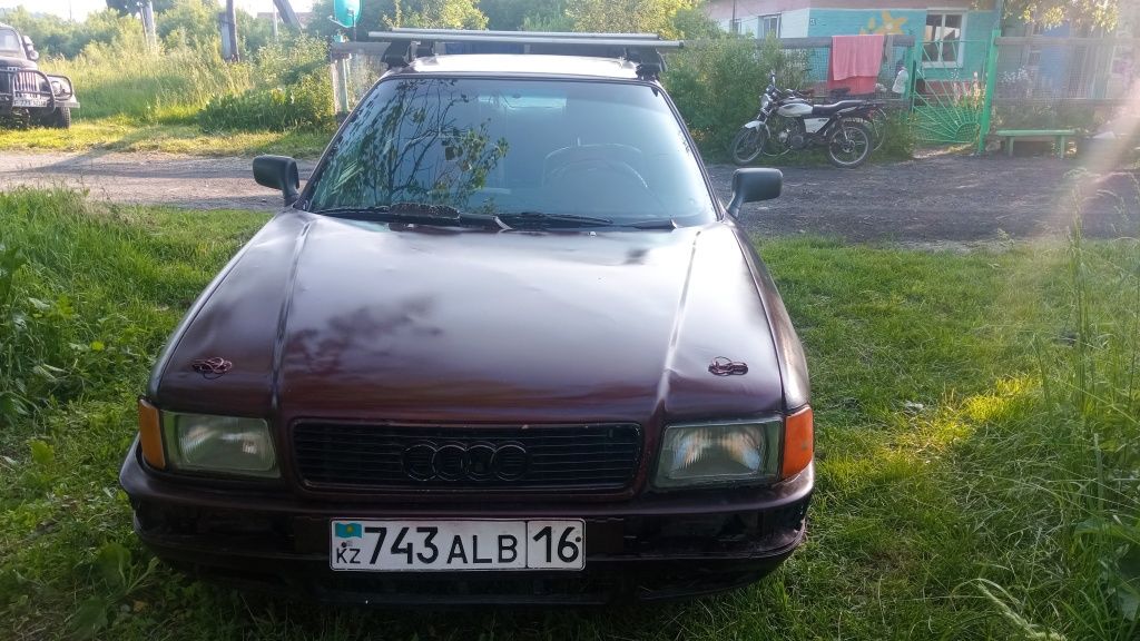 Продам Ауди 80 Б4  1992 года  выпуска