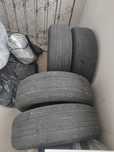 215/65/17  лето Goodyear