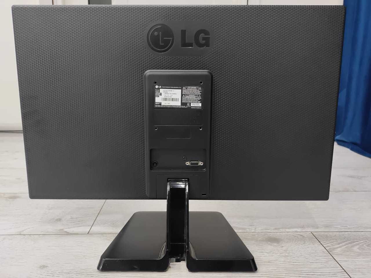 Продам Монитор LG 23EN33S черный
