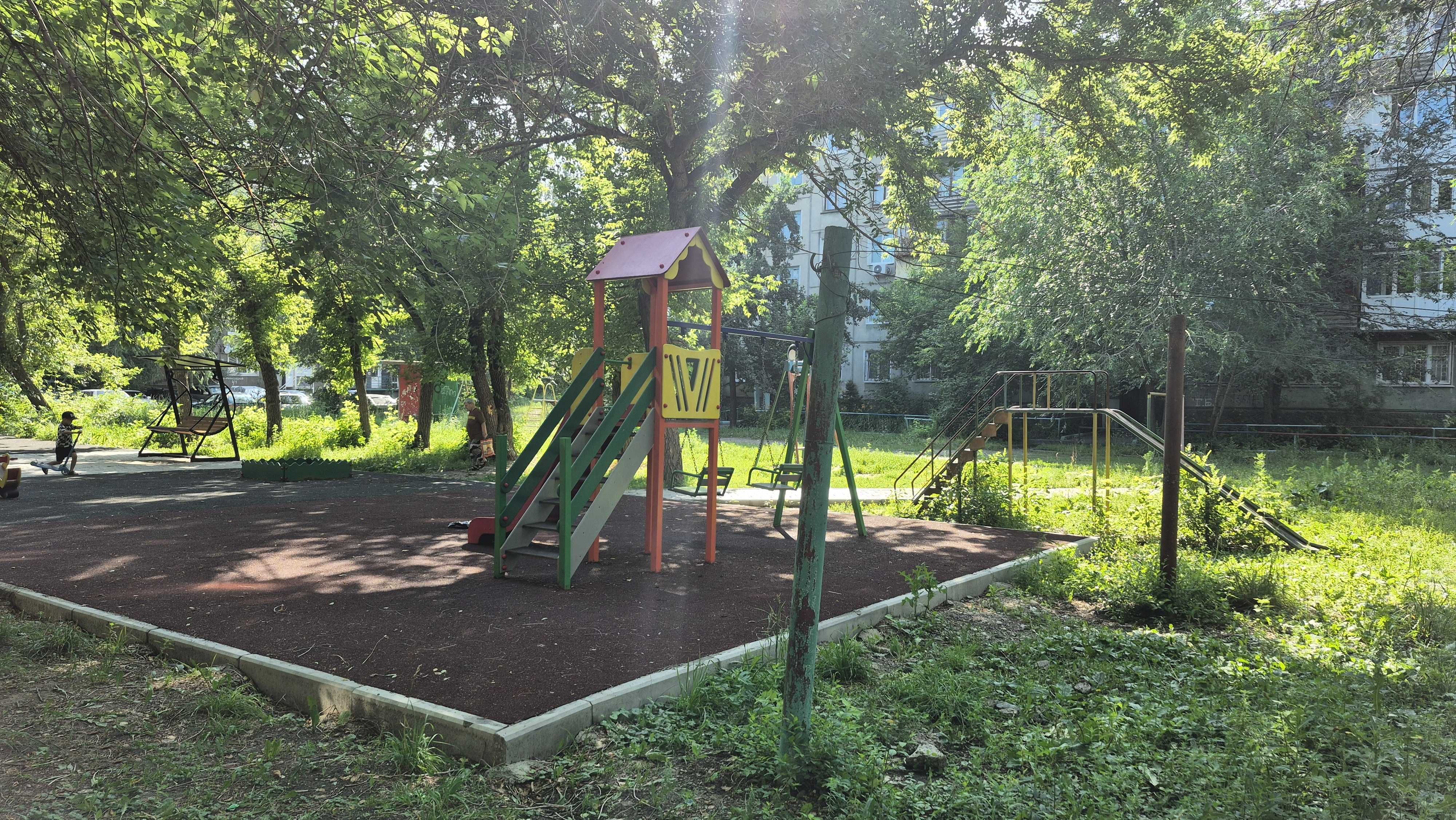 Продается 3-х квартира ул. Новаторов 5 (маг. «Южный»).