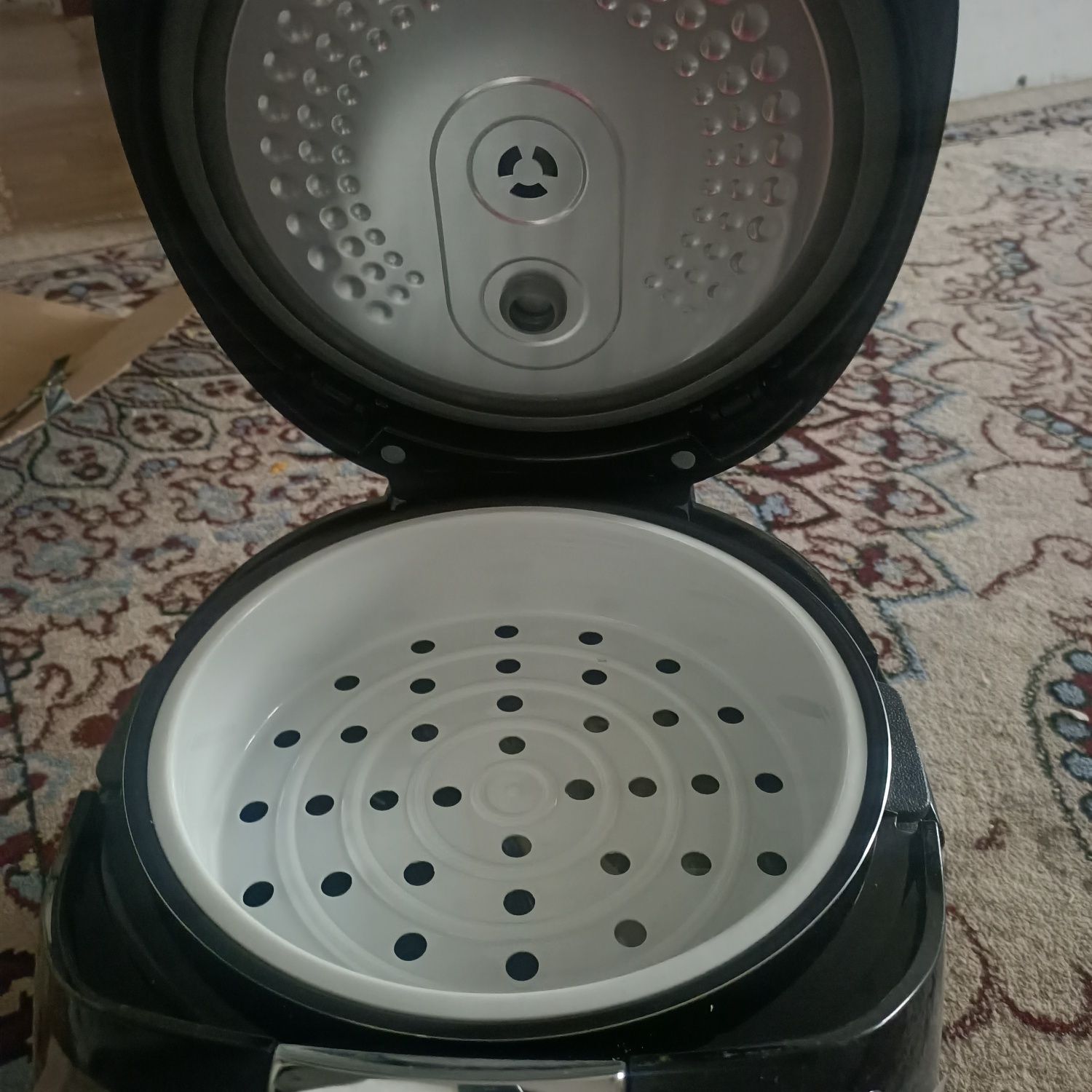 Продаю мультиварку