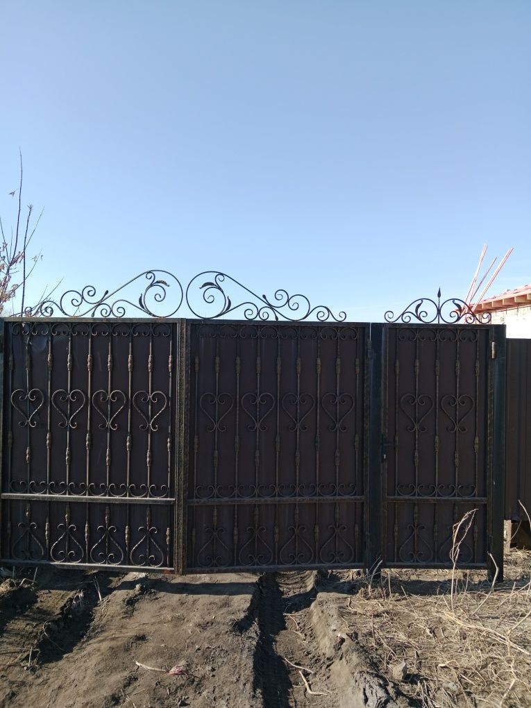 Продам 2 пары варот кованые
