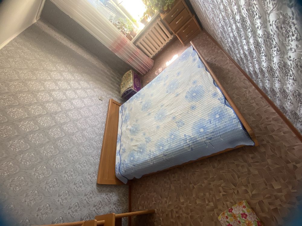 Продается спальний гарнитур