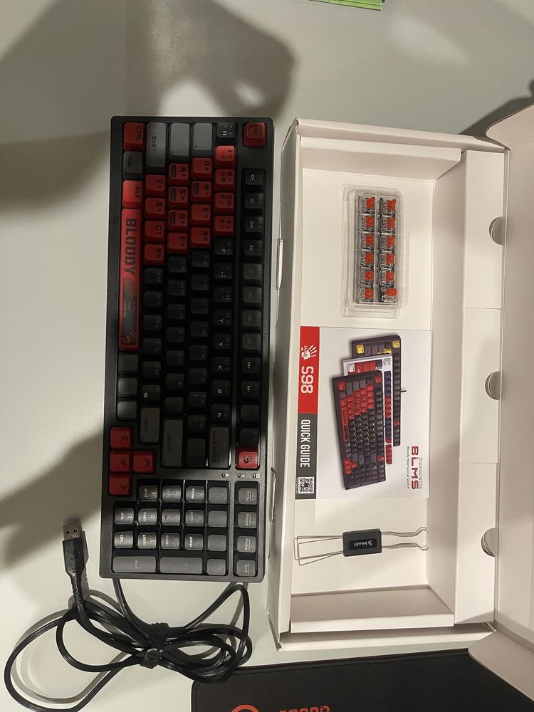 Новая механическая клавиатура Bloody S98