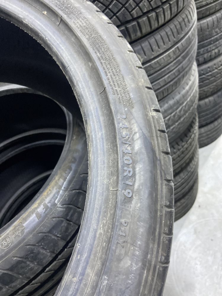 245/40/19 Летние