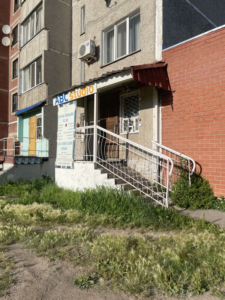 Сдам в аренду комер.помещение в 19 мкр