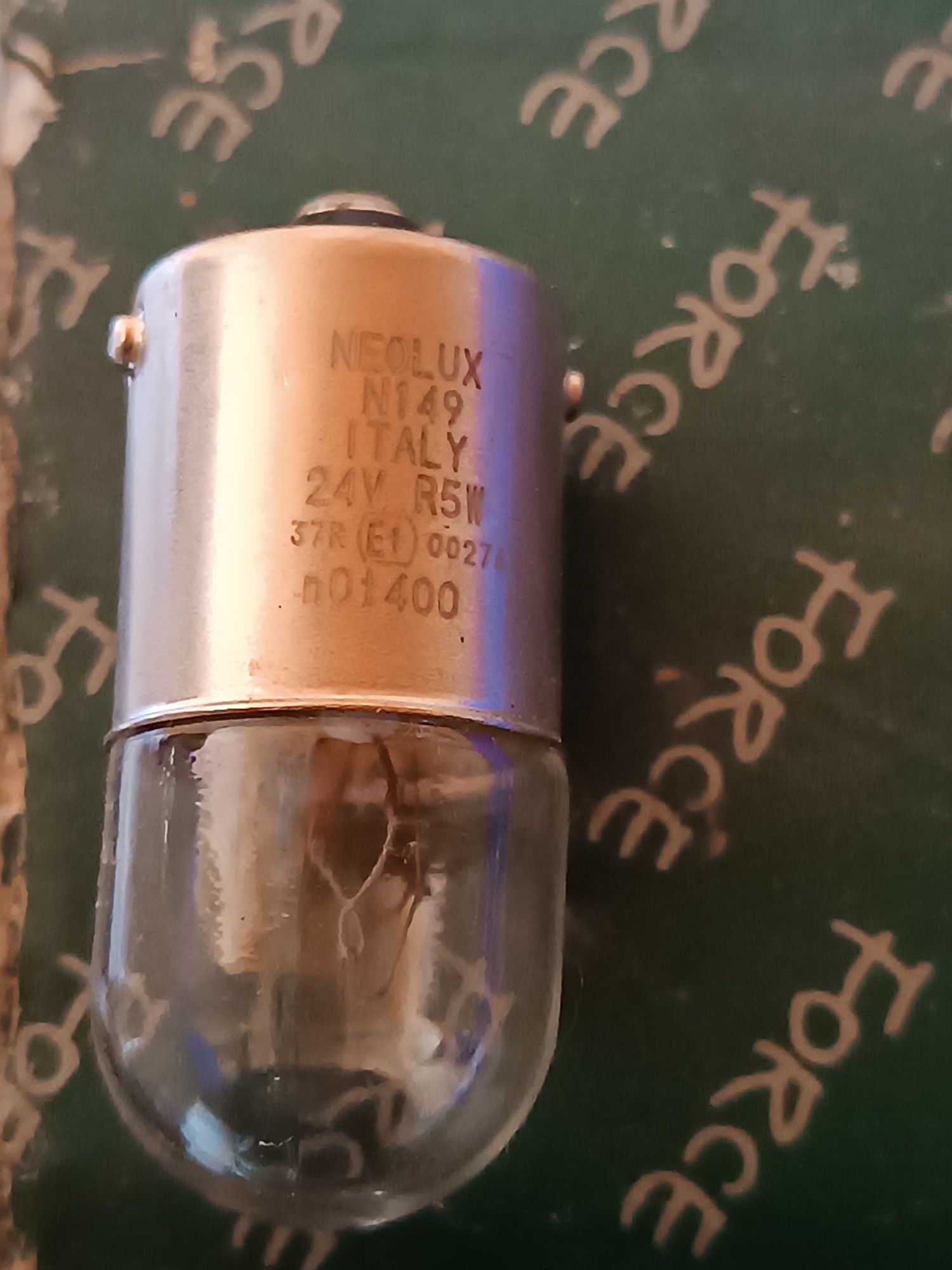 Продам лампочки на 24V