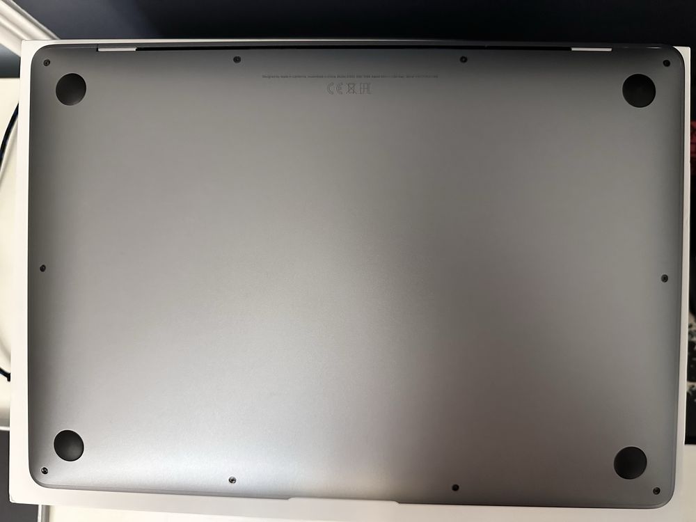 Продам MacBook Air Retina, 13 inch, 2019