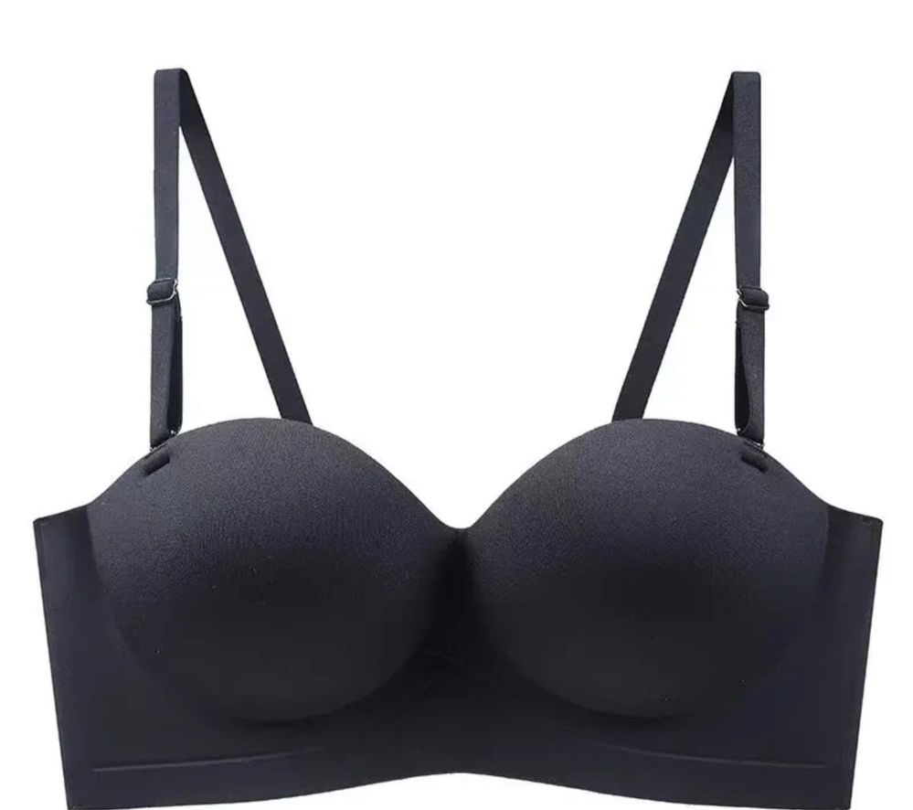 Бюстгальтер новый(пара),трусики Calvin Klein
