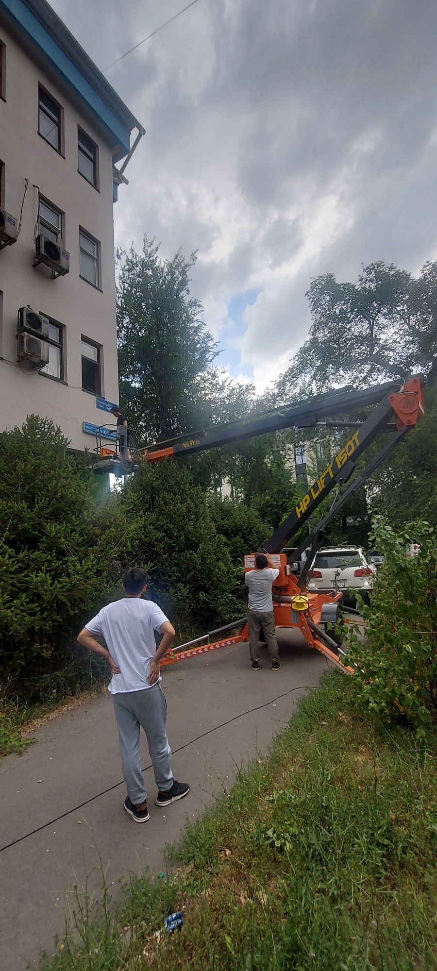 Услуги автовышка аренда, агп, кобра, манипулятор, кран, прицепная вышк