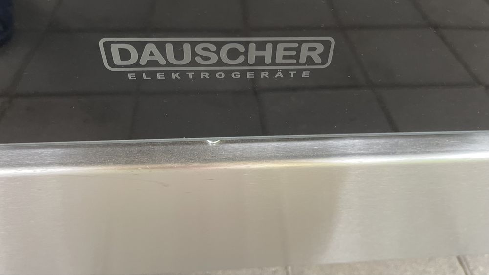 Продам газ плиту Dausher 5 конфорочный