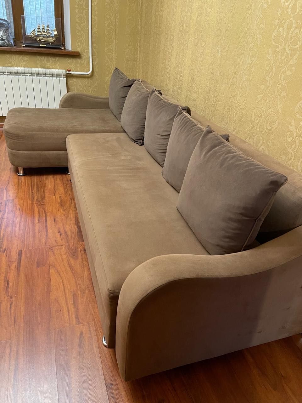 Продам диван шкаф комод
