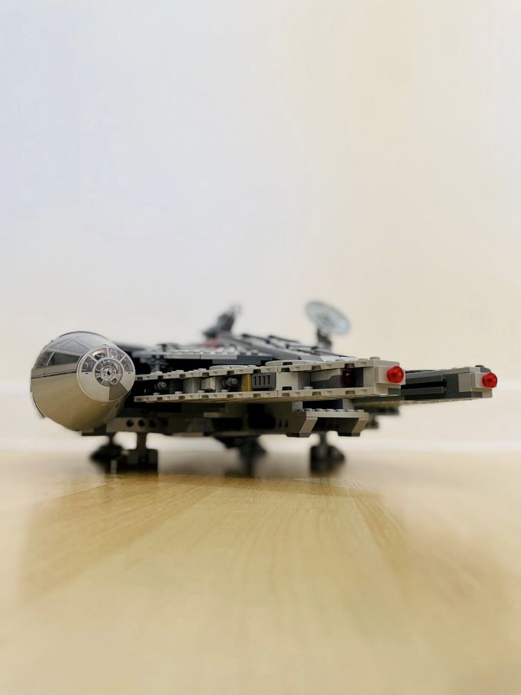 LEGO Сокол Тысячелетия Star Wars. Лего.