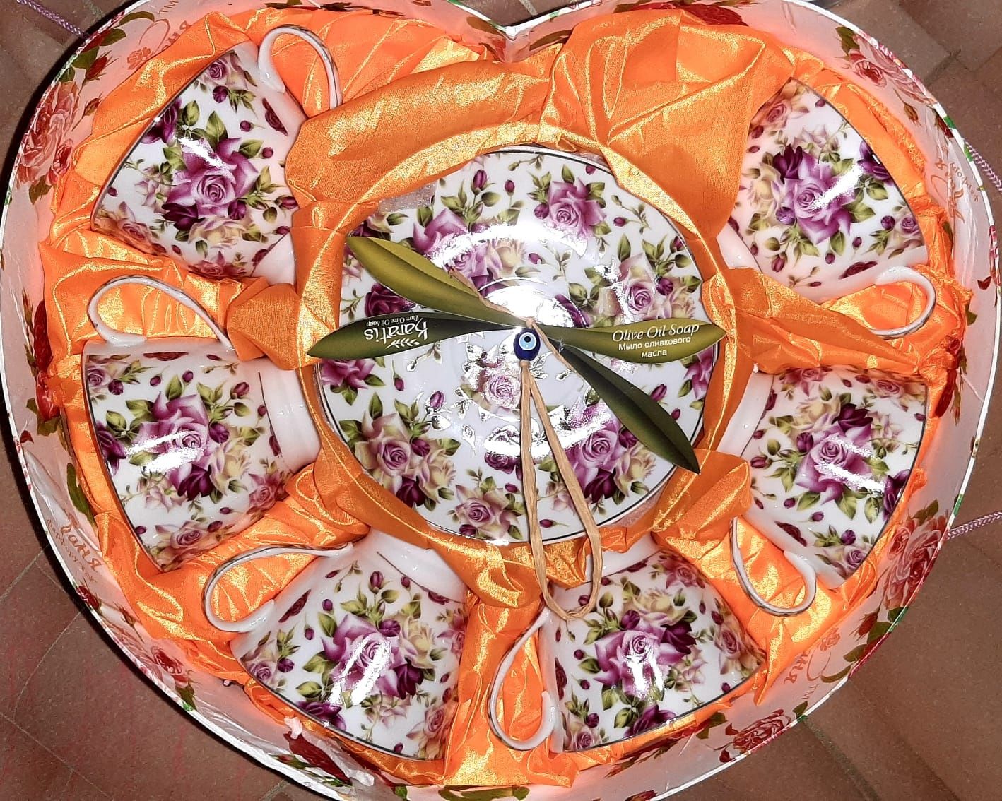 Новый красивый чайный сервиз фарфор!
