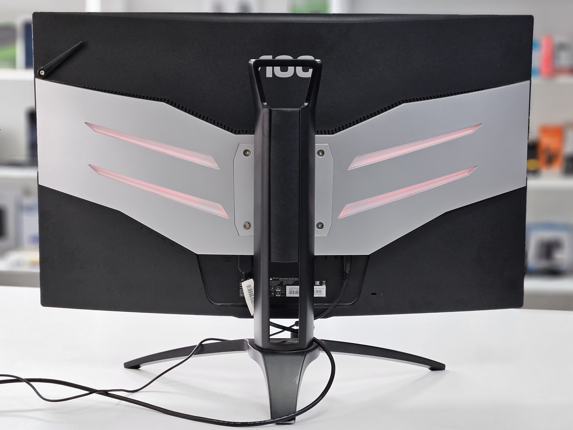 Изогнутый большой монитор 31.5" AOC AGON, 2K 2560x1440, 60 Гц, VA