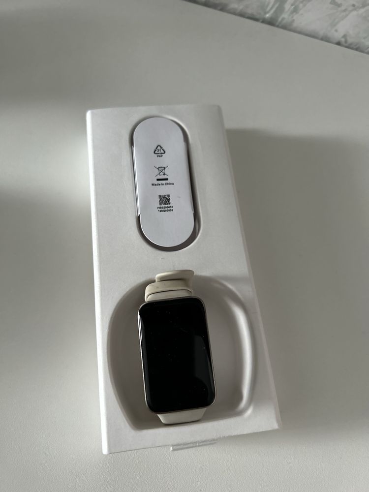 ПРОДАМ Фитнес-браслет Xiaomi Smart Band 7 Pro серый