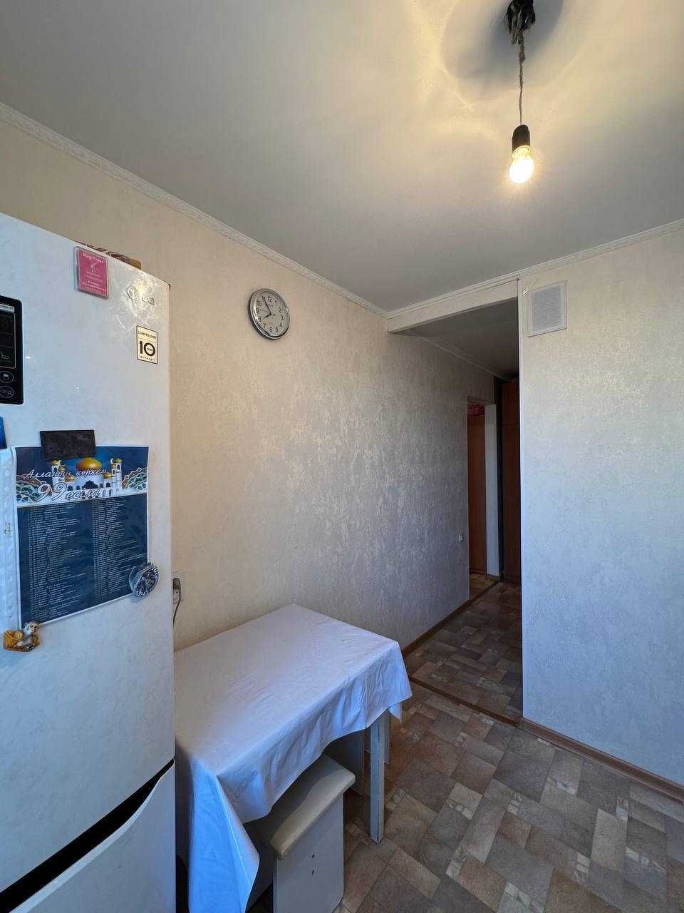 Продам 2 к.кв. на 8 мкр