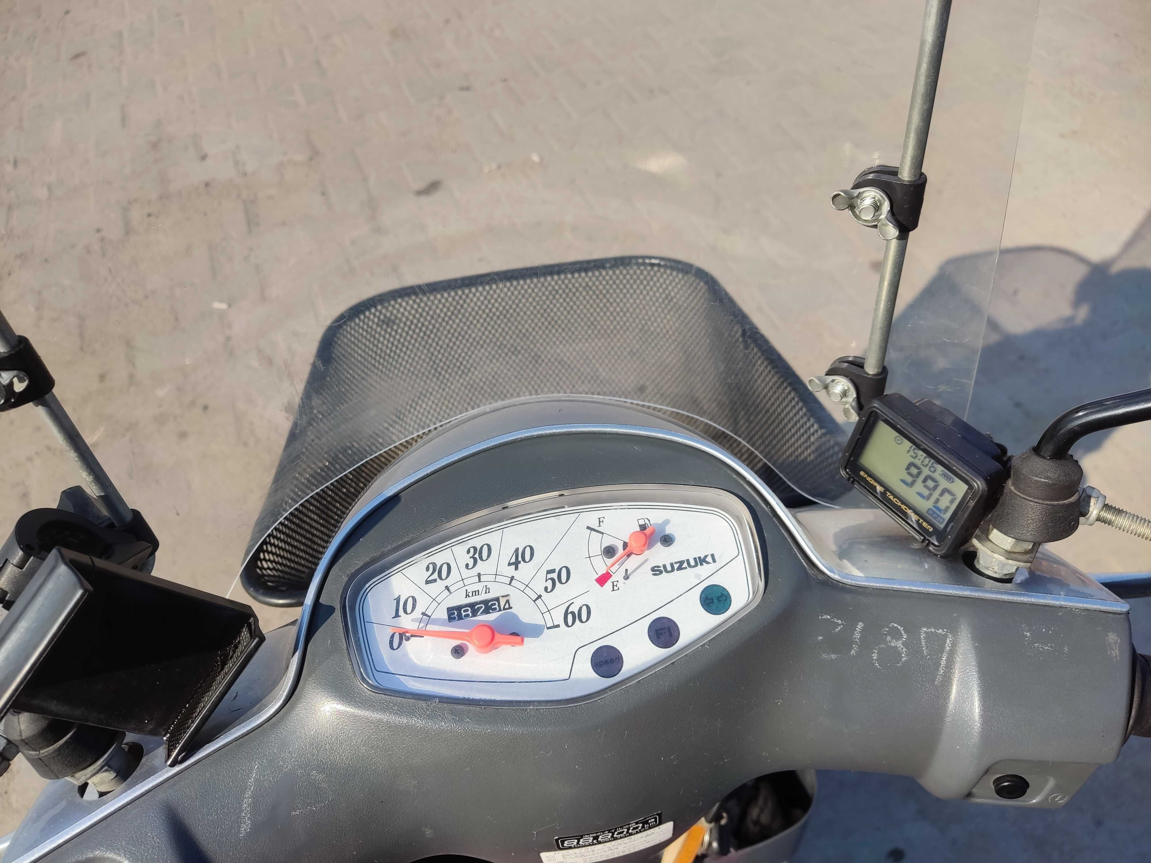 Мопед с документами Suzuki Let's 4 инжектор 4 тактный