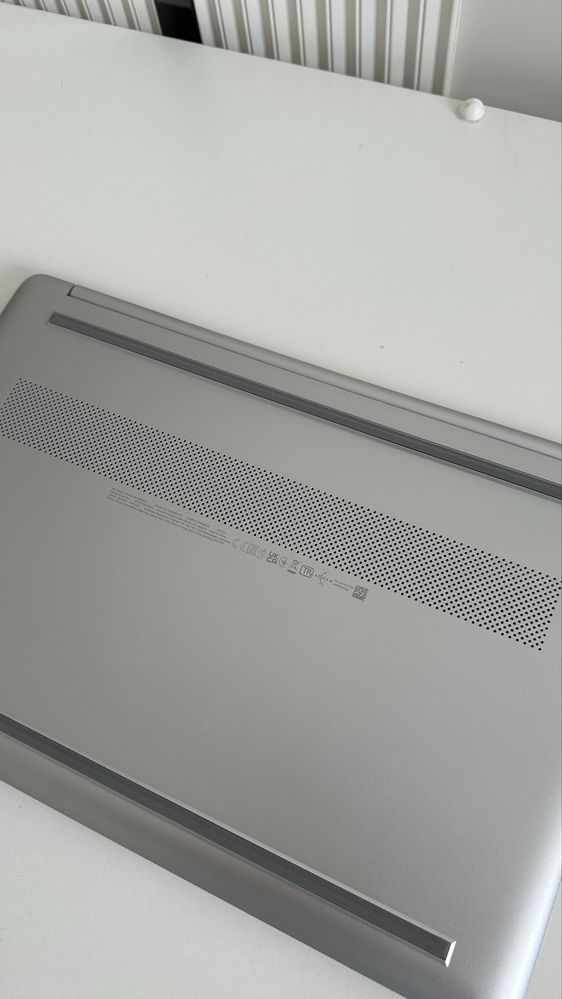 Ноутбук HP Laptop 15s-fq2114ur