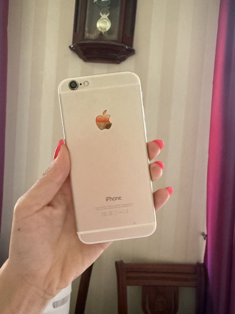 Iphone 6, в хорошем состоянии, серего цвета также тмеются чехлы