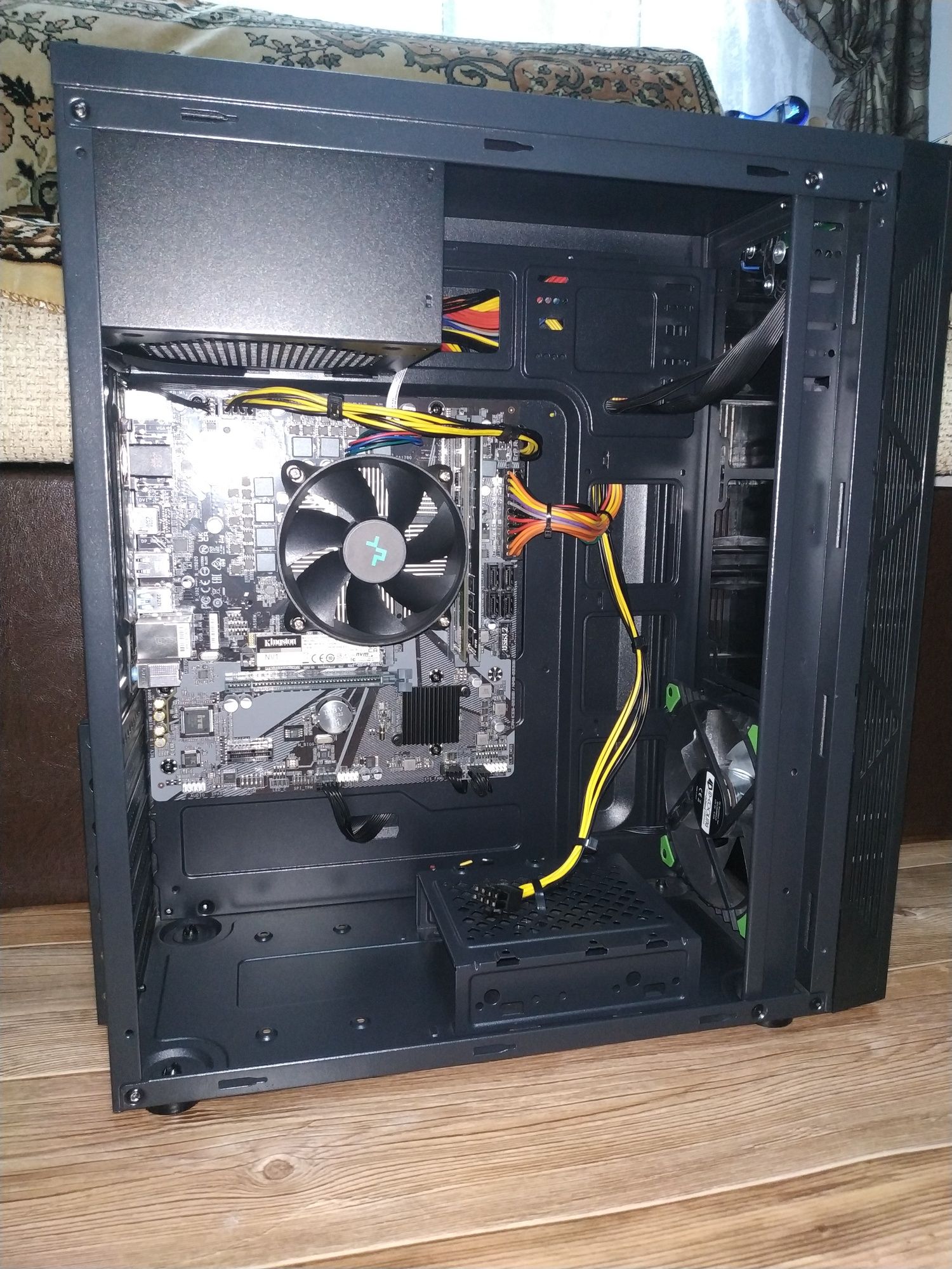 Компьютер на i3 12100/16gb ram/500gb ssd