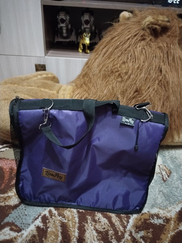 Продам переноску - сумку новая.