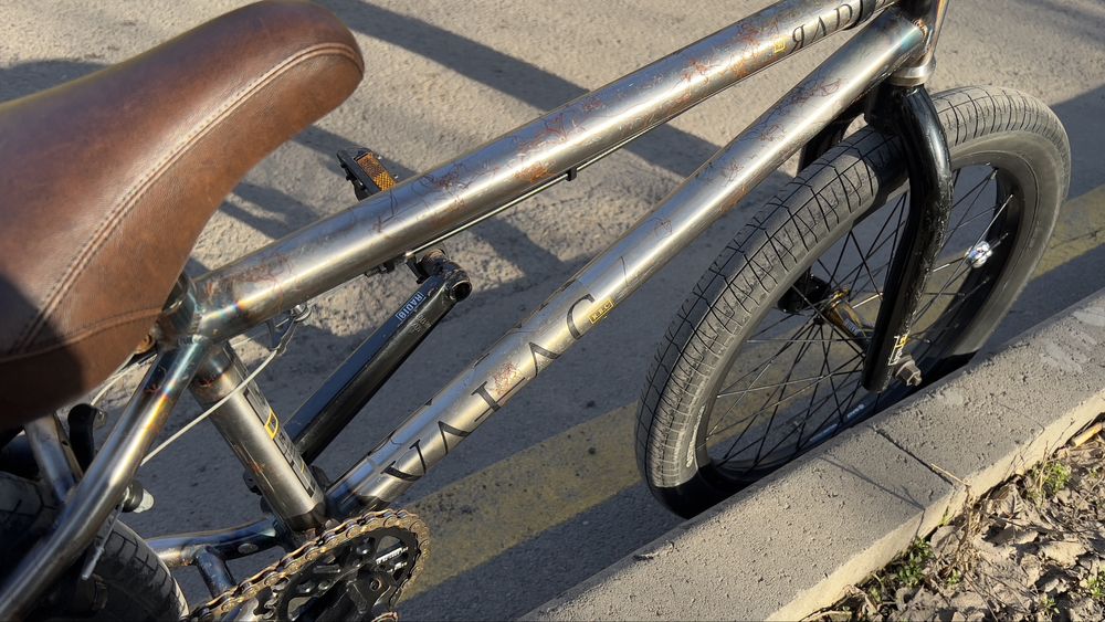 Трюковой велосипед bmx с документами! Срочно