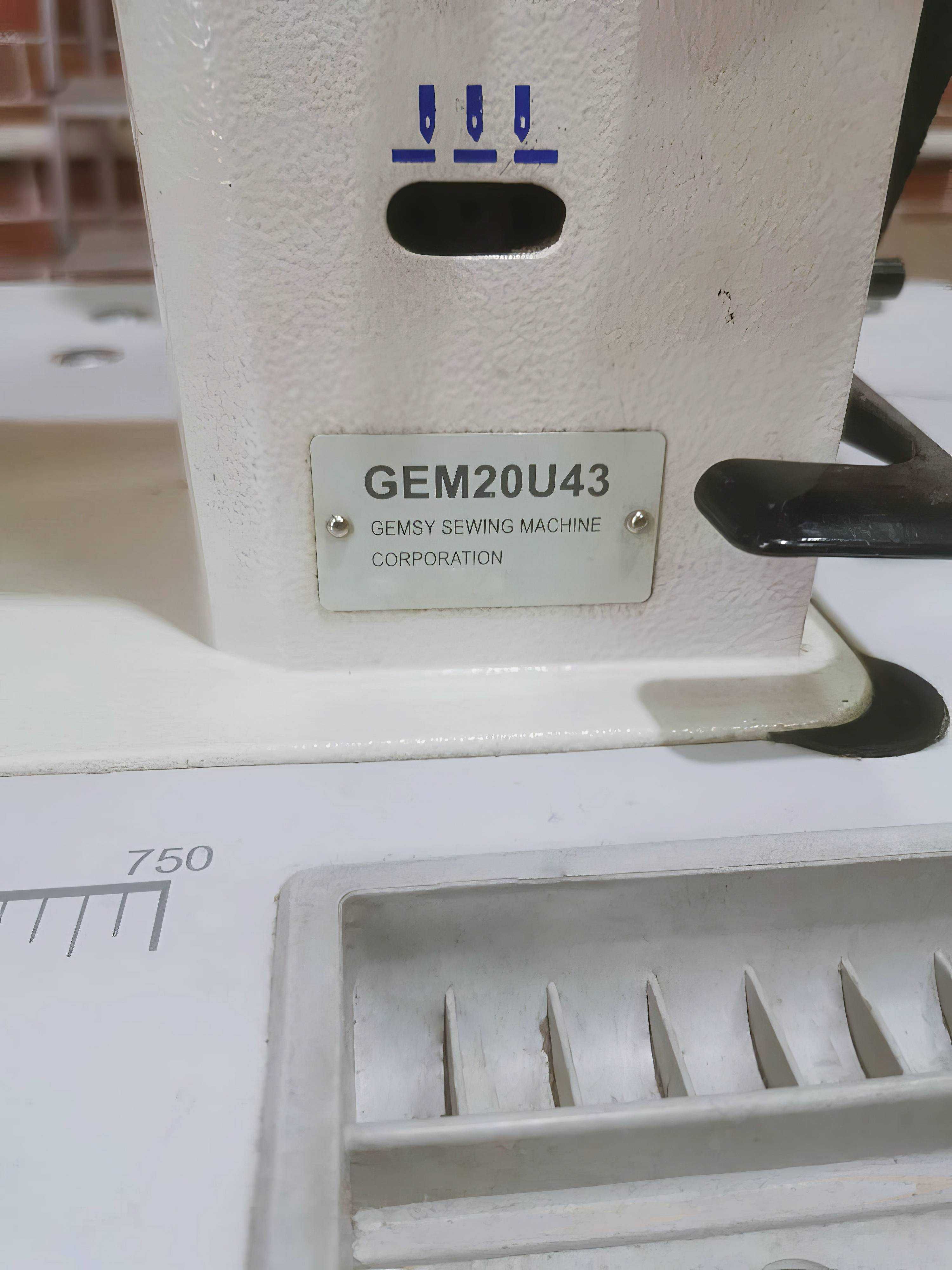 Продам промышленную швейную машинку зиг-заг Gemsy GEM 20U43