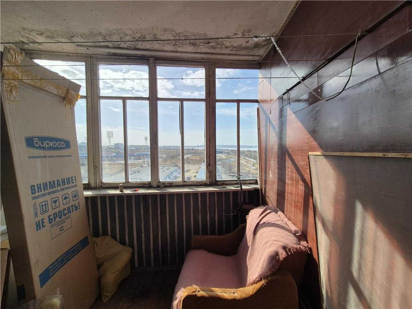 Продам 3к улучшенной планировки за Втузом.  на 9 этаже