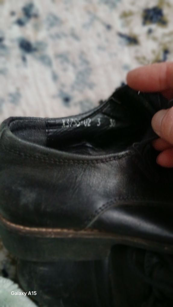 Продам школьные одежду и обувь на мальчика