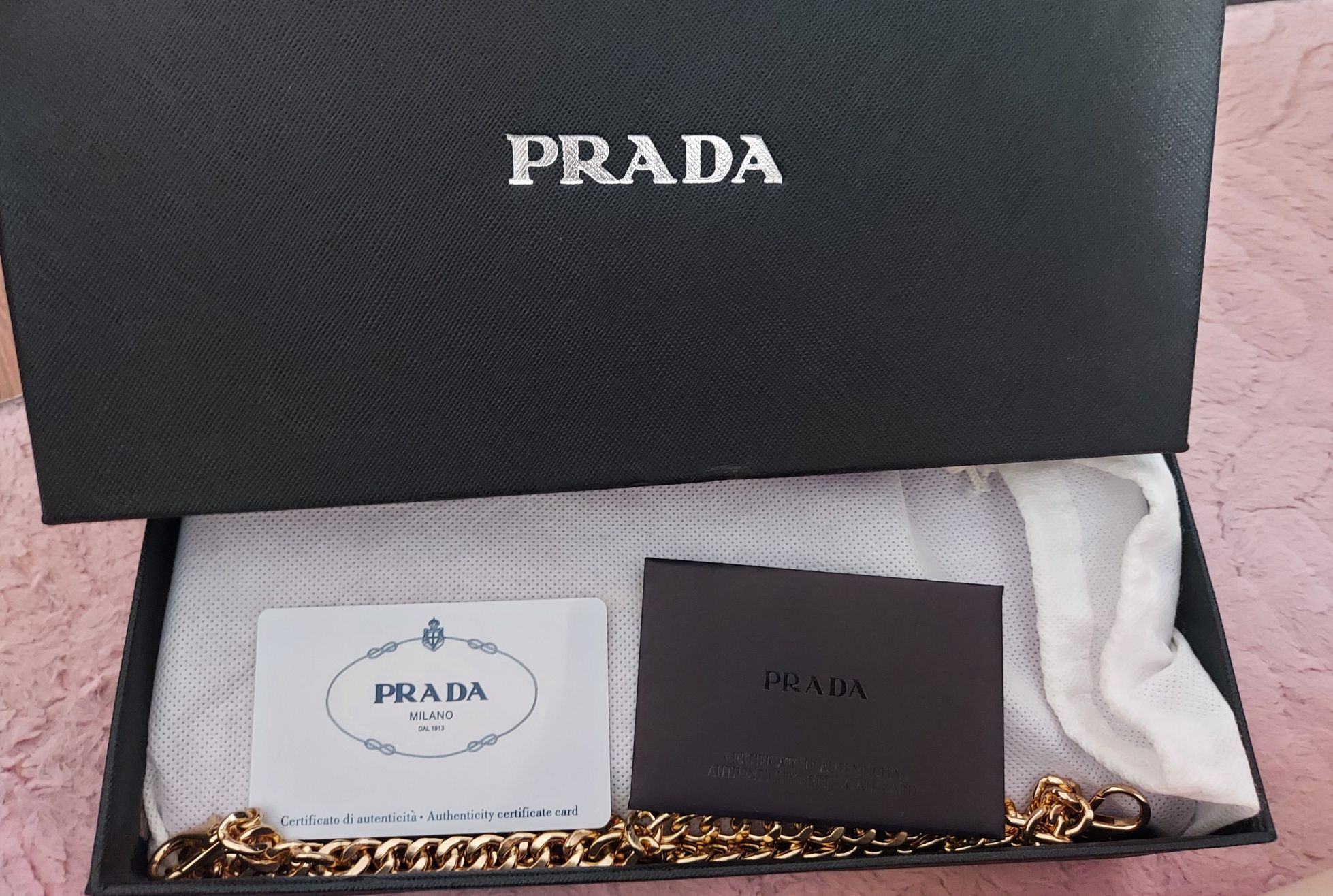 Сумка  -  "Prada"