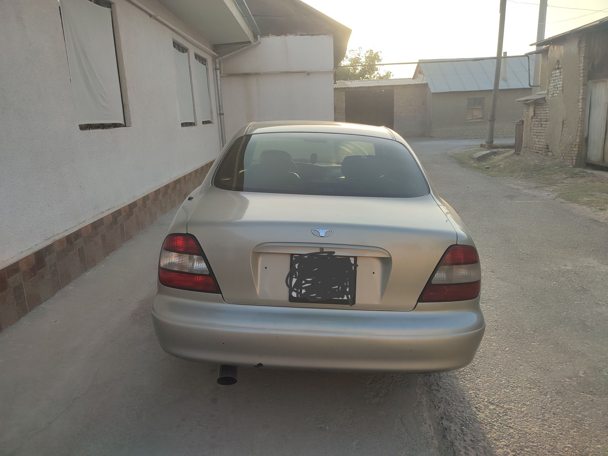 Daewoo     Leganza