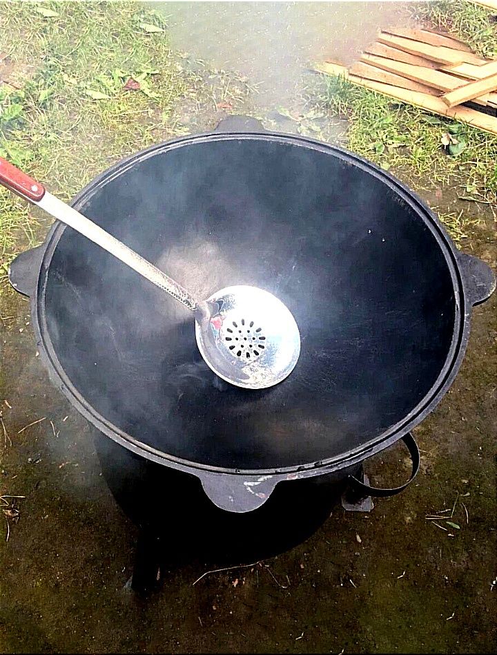 Казан чугунный с крышкой Узбекистан