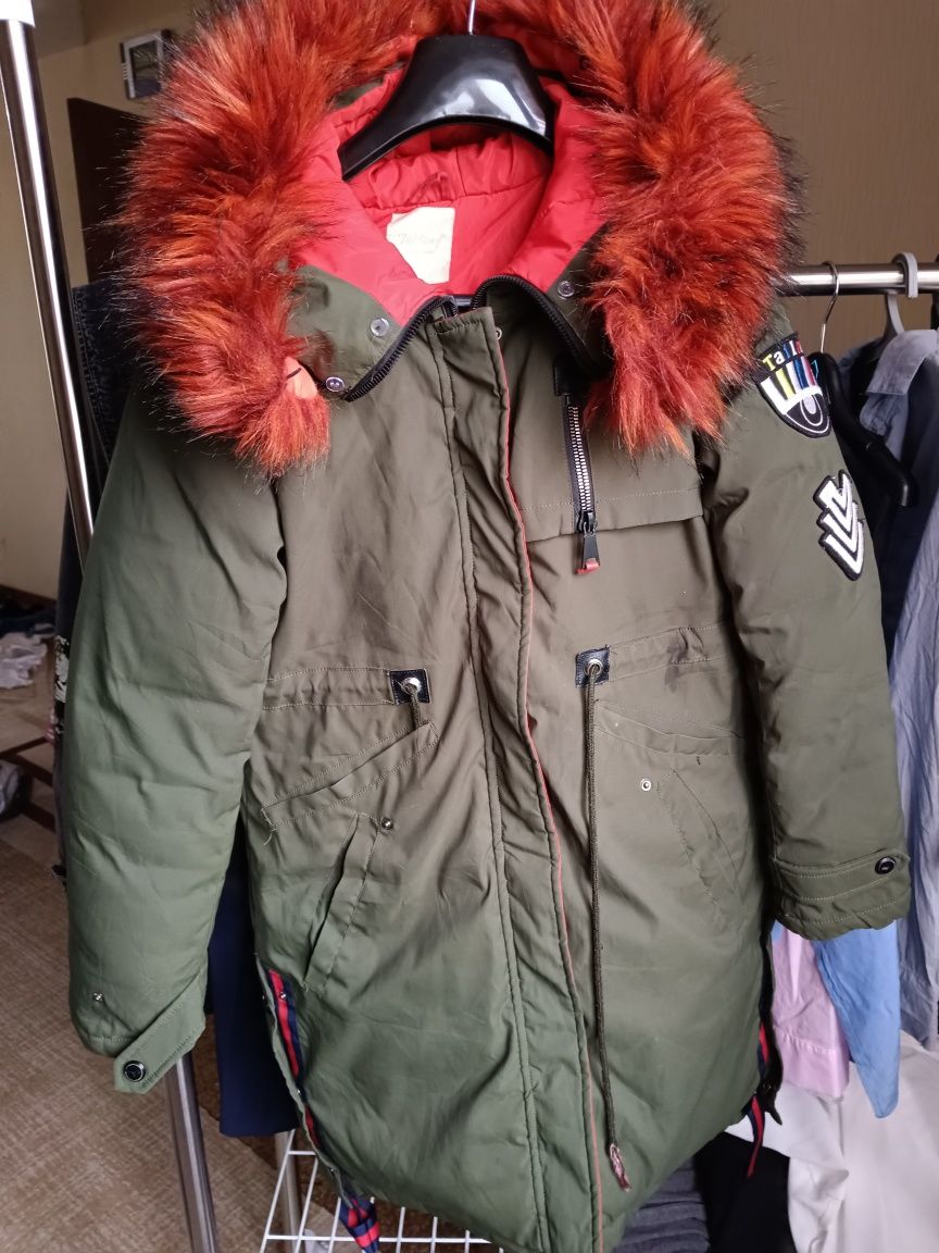 Продам Куртки зимние