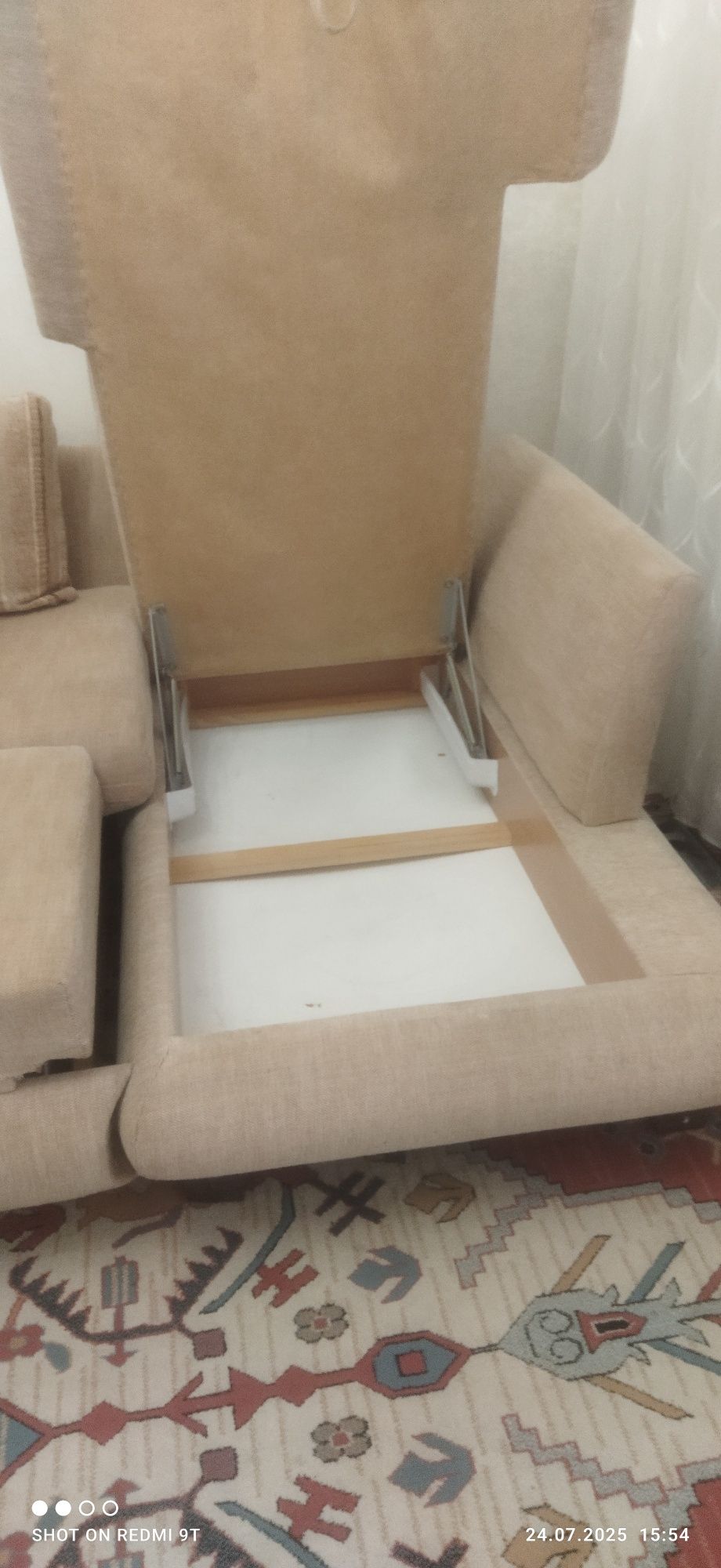 Продам раскладной диван с креслом