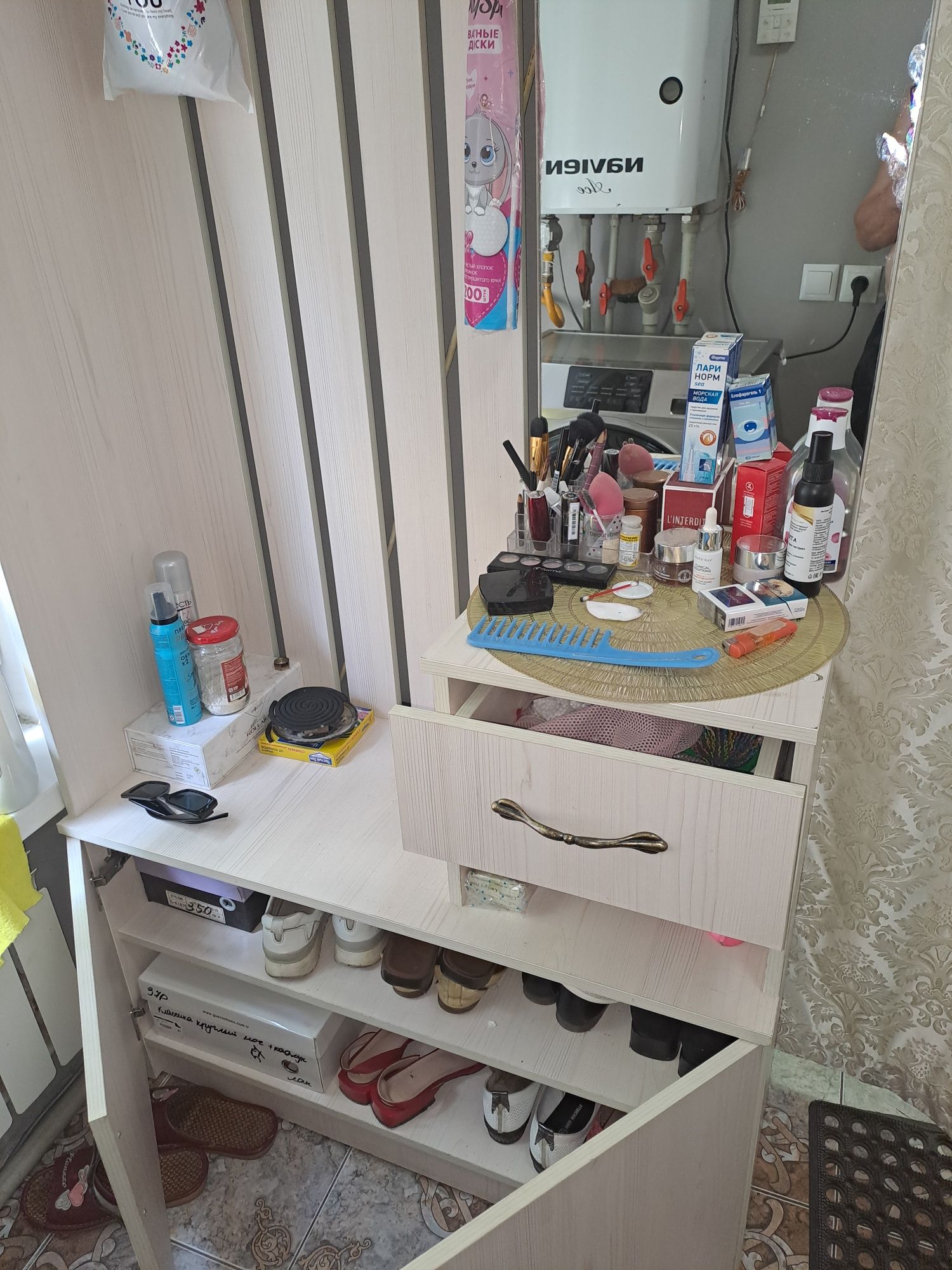 Шкаф для прихожей.