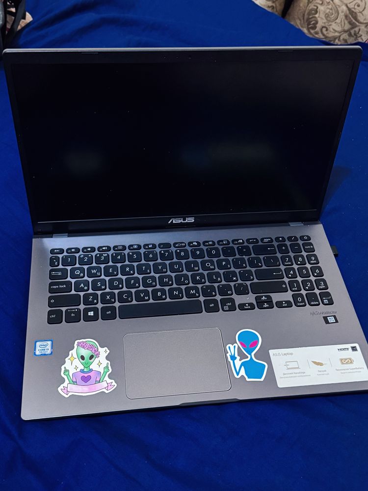 Продам Ноутбук Asus. Сумка, зарядное устройство и мышь в комплекте.