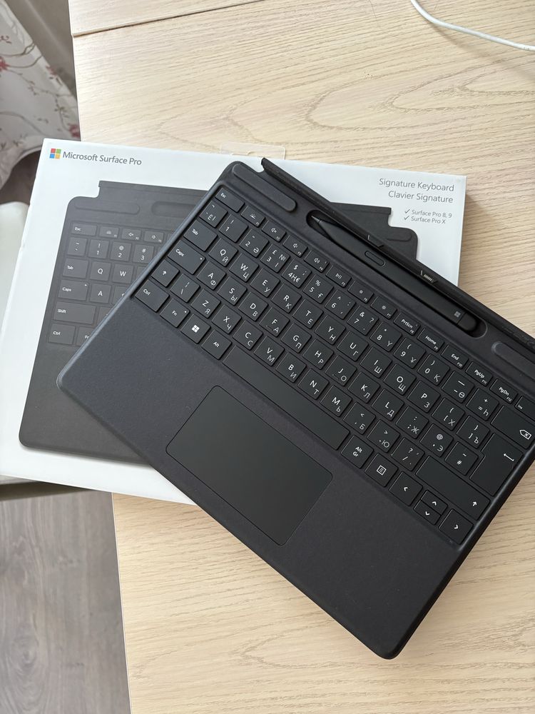 Клавиатура Microsoft Surface + стилус Slim Pen