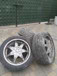 Диски с шинами. Колеса. Шины 275/45R20. Диски.