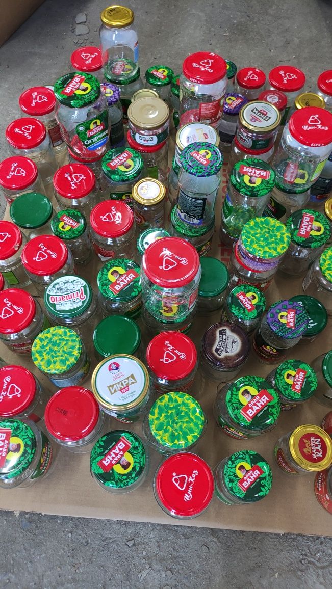 Банки продам разные.