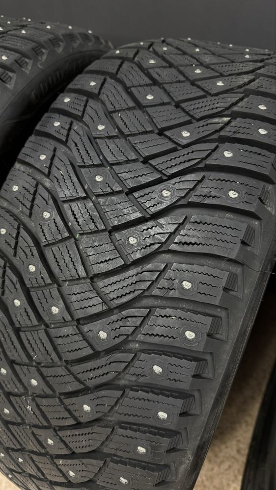 Шипованные Goodyear UltraGrip Arctic 2 (245/45/19)