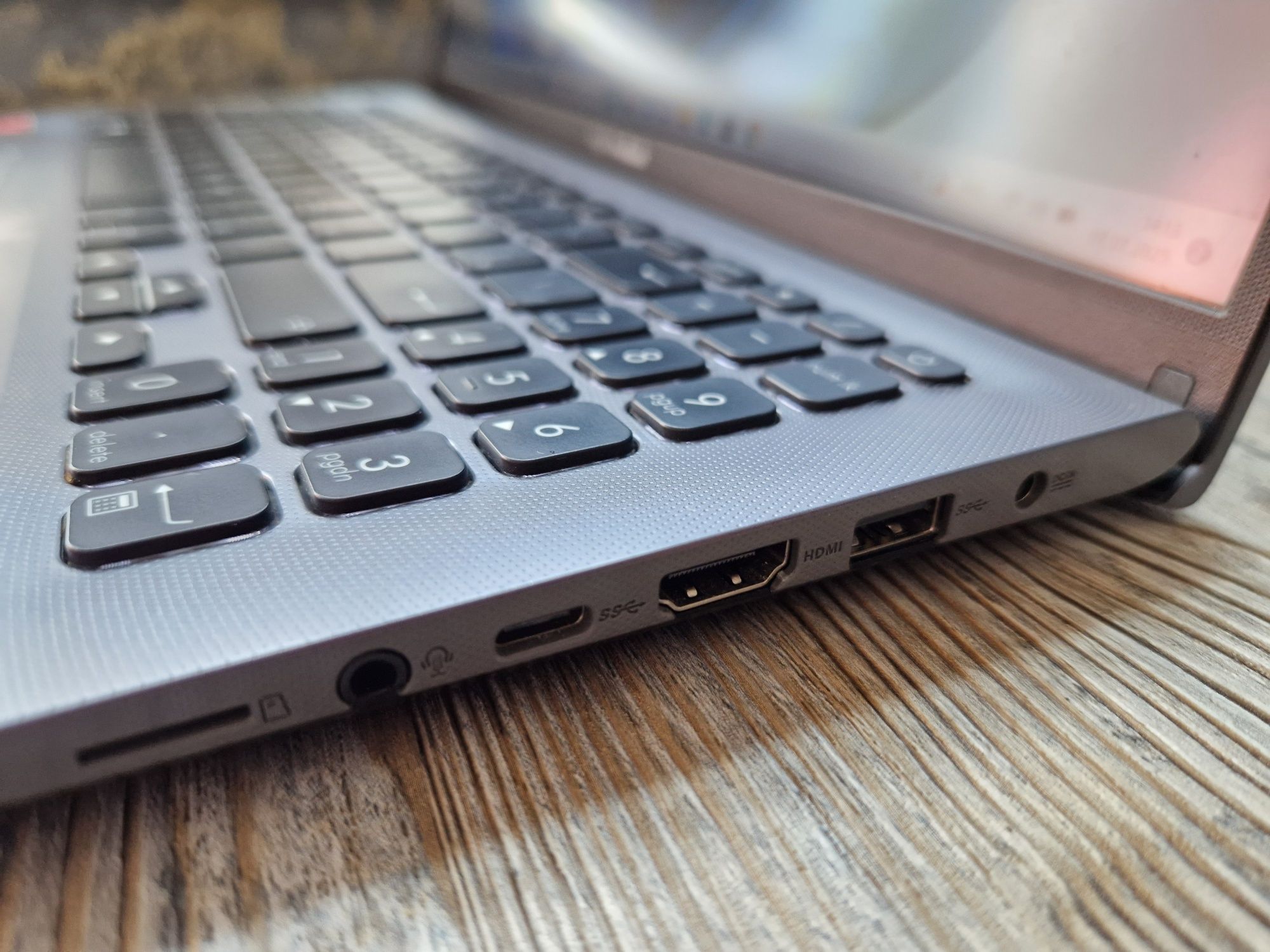 Нутбук Ryzen7 Asus Vivobook X512DA