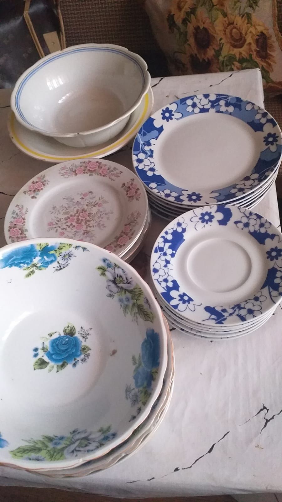 Продам тарелки, чашки