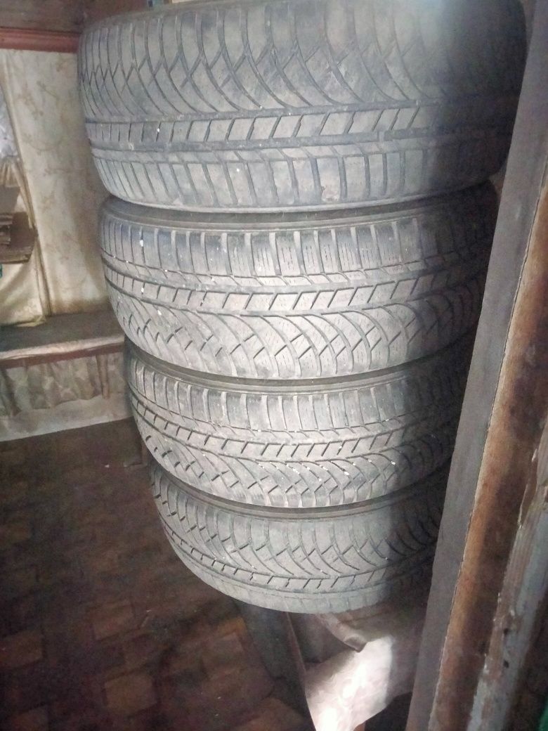 Продам шины размер 17