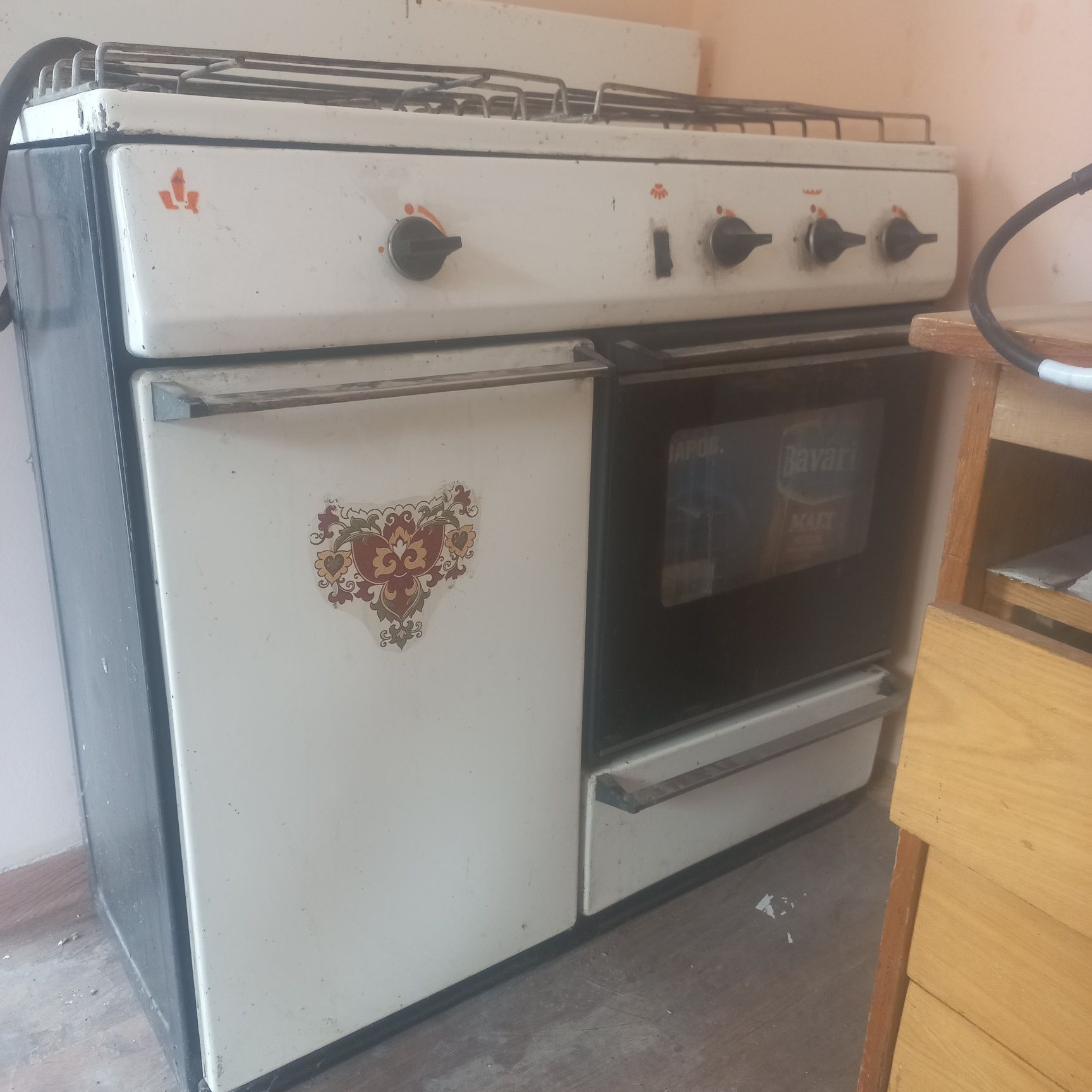 Продаётся газовая плита, состояние очень хорошее