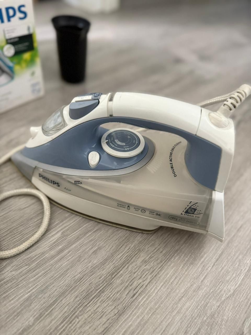 Паровой утюг Philips