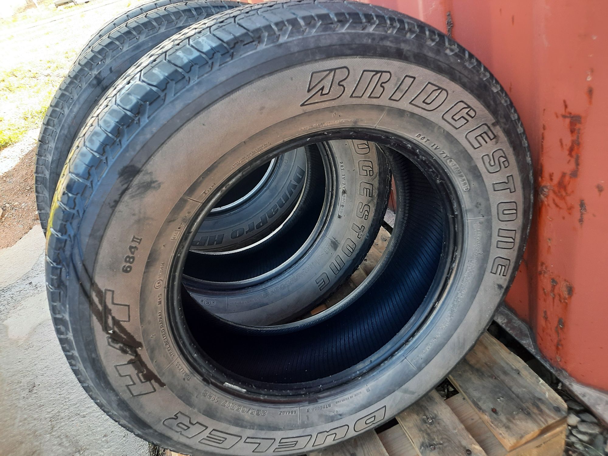 Продам летние шины 2 шт. Бриджстоунн-2шт, Ханкок-1 шт, 165/65 R17