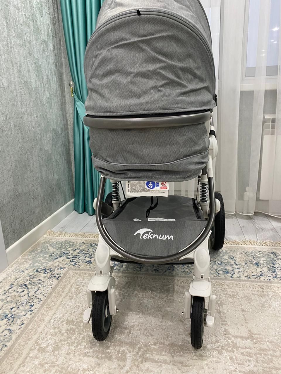 Продам коляску с автокреслом