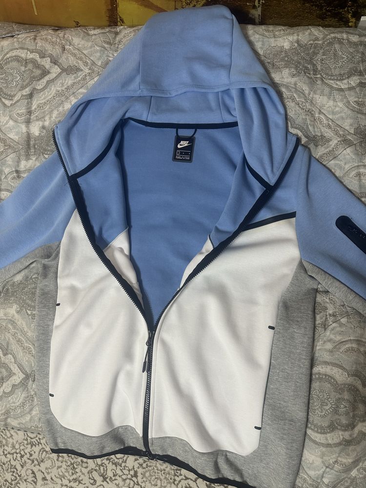 nike tech fleece