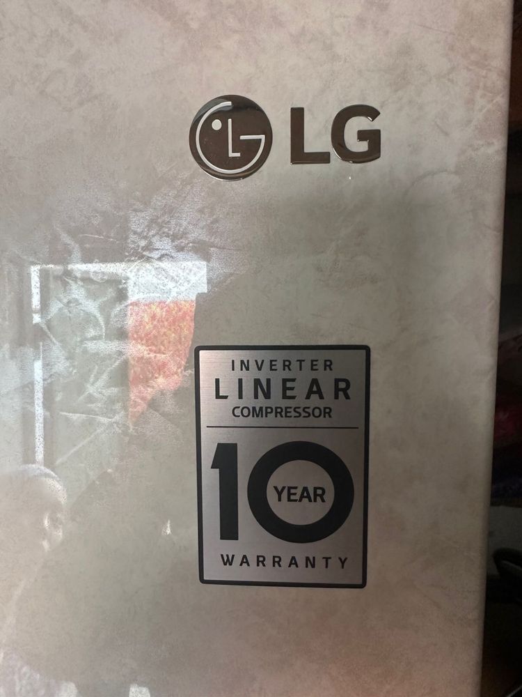 Холодильник LG, в хорошем состояний, чистый!